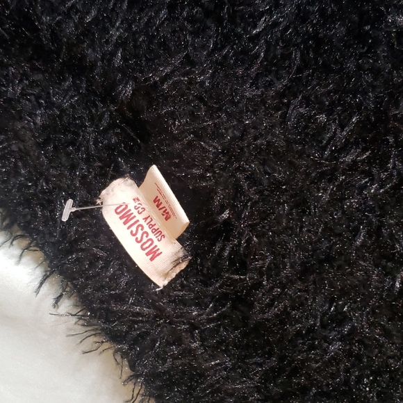 Black Furry Night Top / Sweater ⭐ - Picture 2 of 5